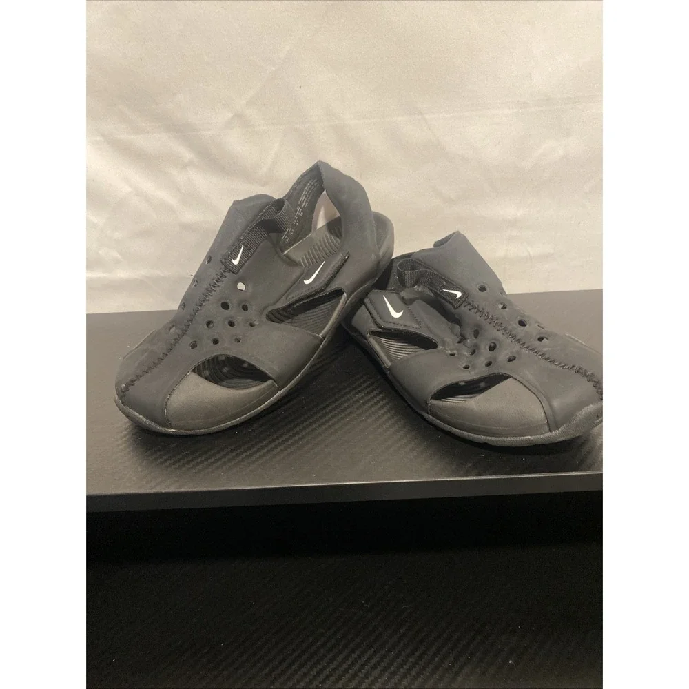 Nike Sunray Protect 2 Black Lightweight Closed Toe Sandal Youth Size 13